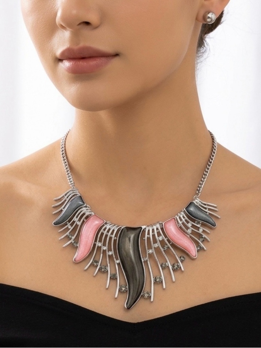 Vintage-Style Silver Tone Avant-Garde 14”- 17” Statement Necklace & Earring Set - Picture 3 of 8